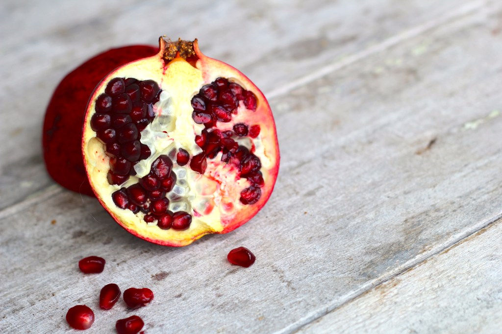 summer-bircher-pomegranate