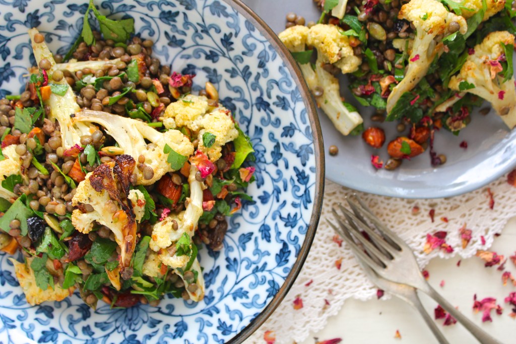 roasted-cauliflower-lentil-salad-meal