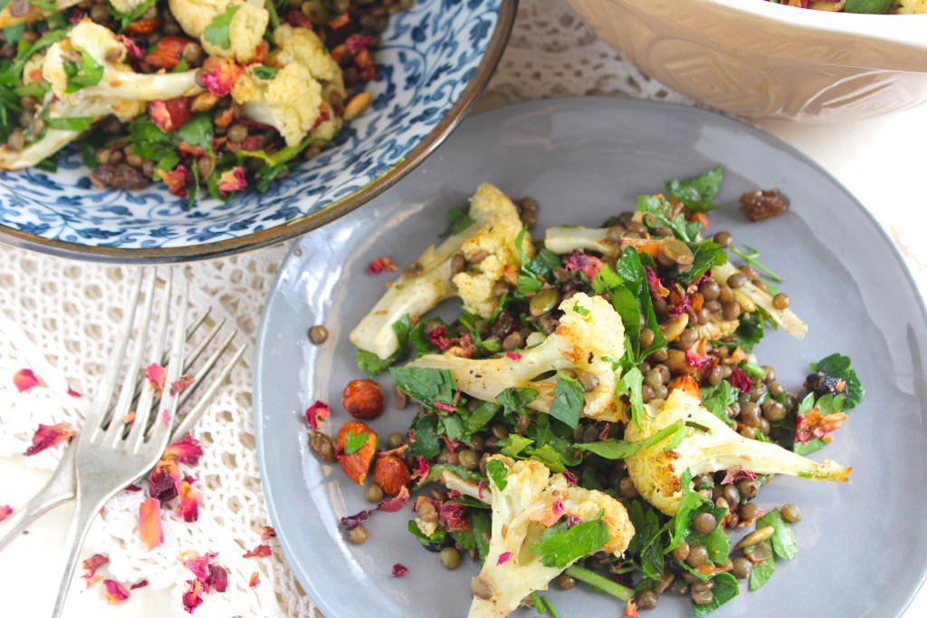 roasted-cauliflower-lentil-salad-plate