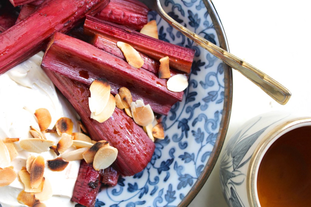 roasted-rhubarb-labneh