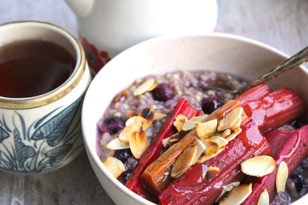 blueberry-buckwheat-porridge-tea