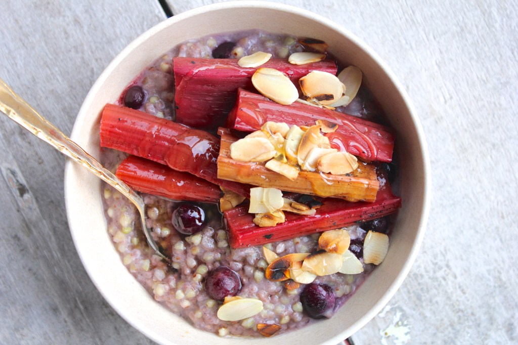 blueberry-buckwheat-porridge