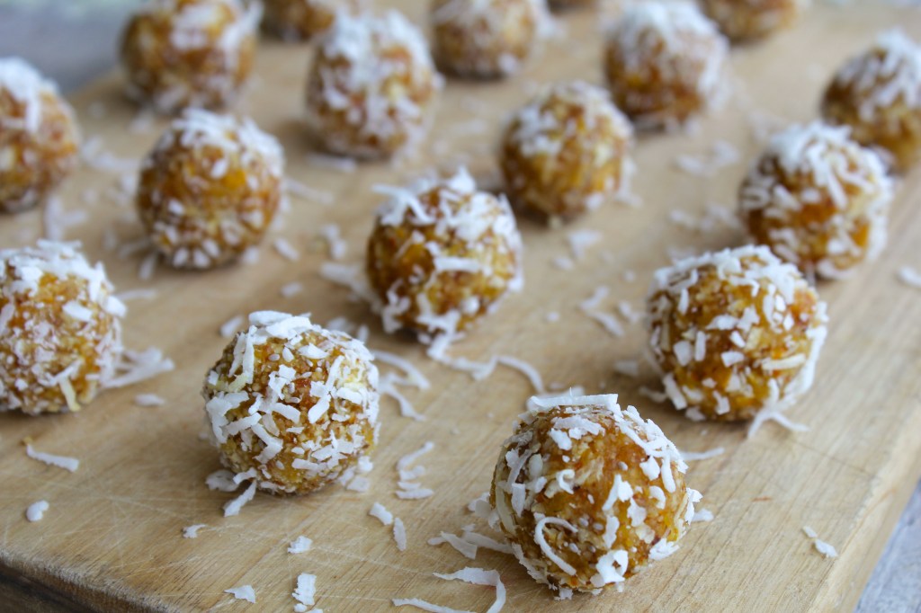 raw-apricot-coconut-tangerine-energy-balls
