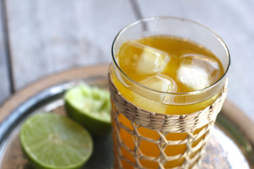 turmeric-ginger-juice-lime