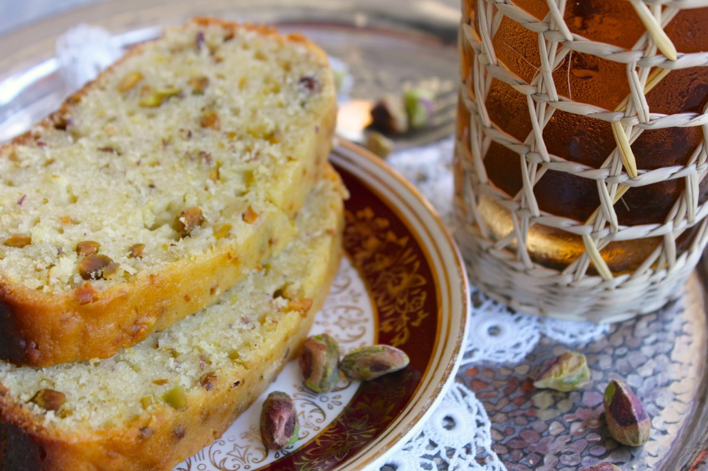 pistachio-lemon-cake