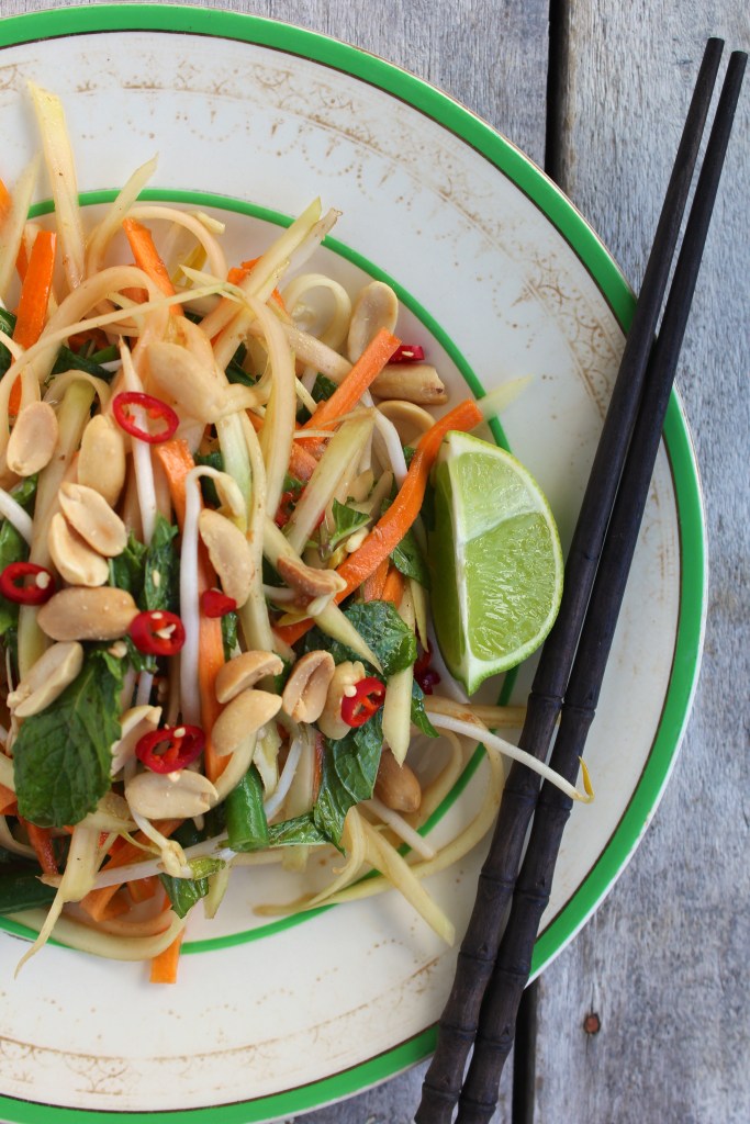 green-papaya-salad-chopsticks