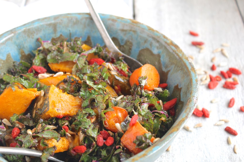 autumn-salad-berries