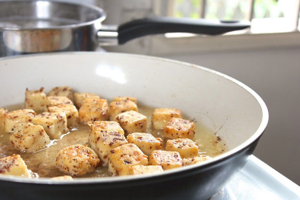 szechuan-tofu-frying