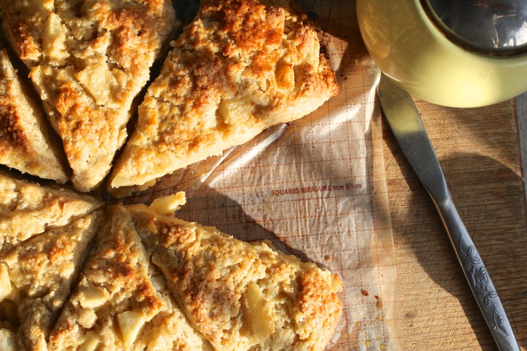 pear-cardamom-scone-shadows
