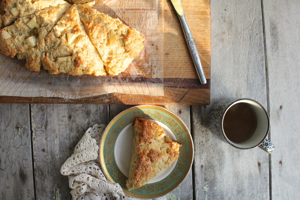 pear-cardamom-scone-table