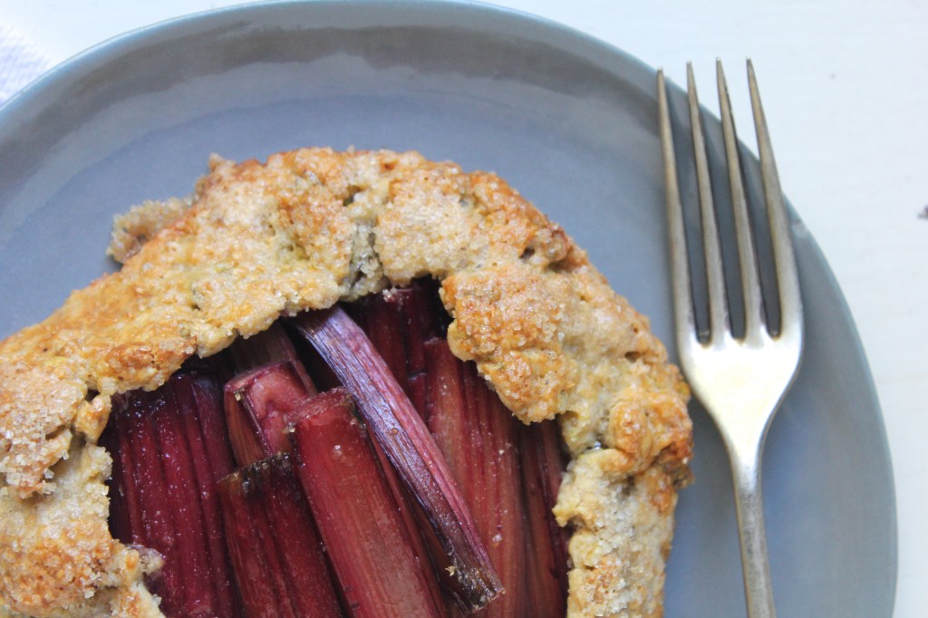 rhubarb-pistachio-galette-plate