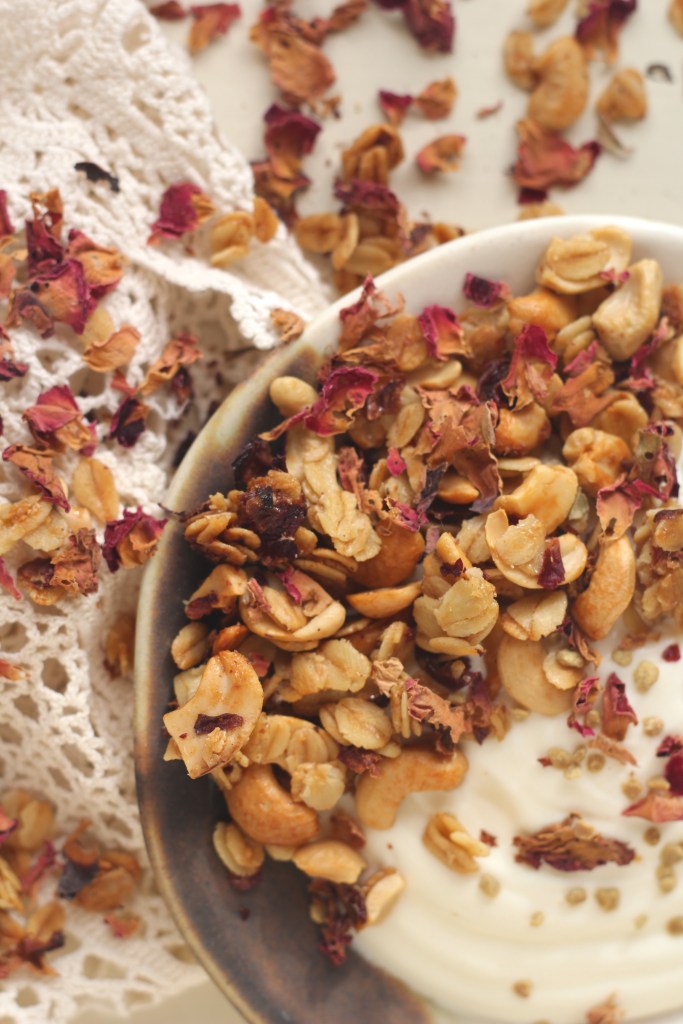 rose-cashew-granola-vertical-closeup