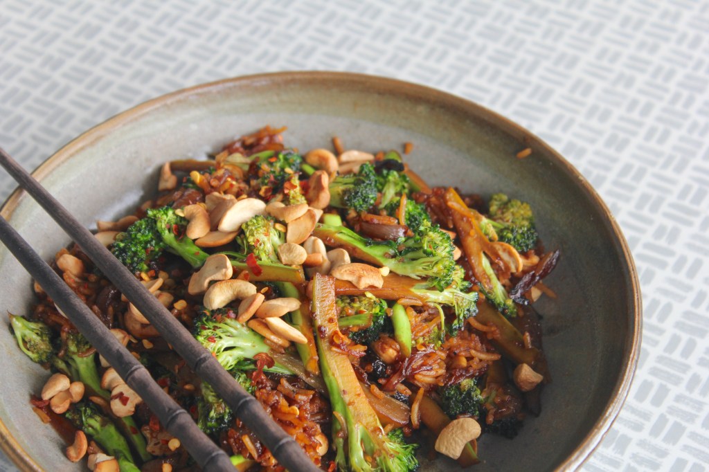 broccoli-cashew-stir-fry-three